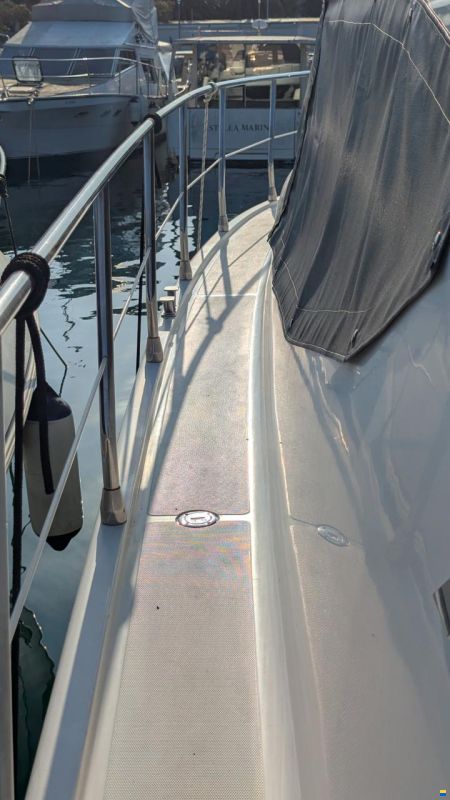 Azimut Trenta Sei (36)