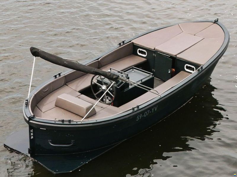 Damsko 750 Cabin