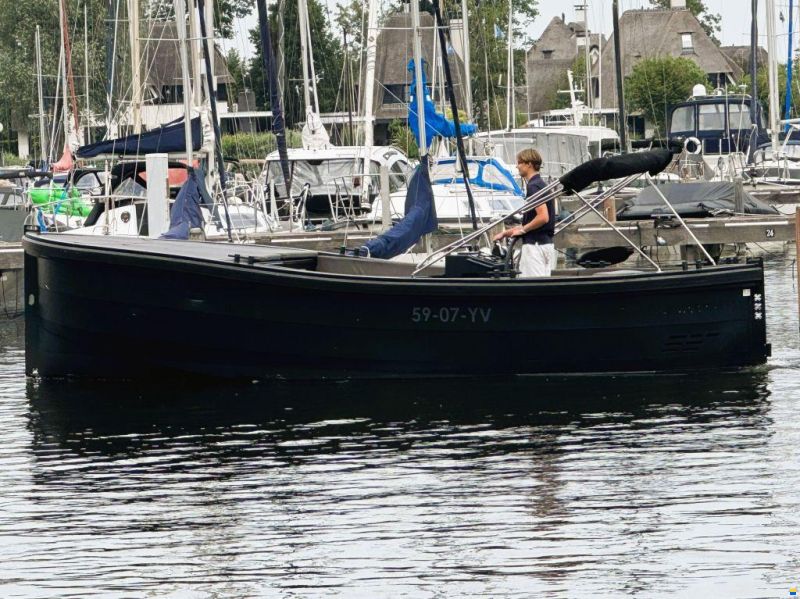 Damsko 750 Cabin