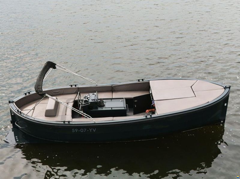 Damsko 750 Cabin