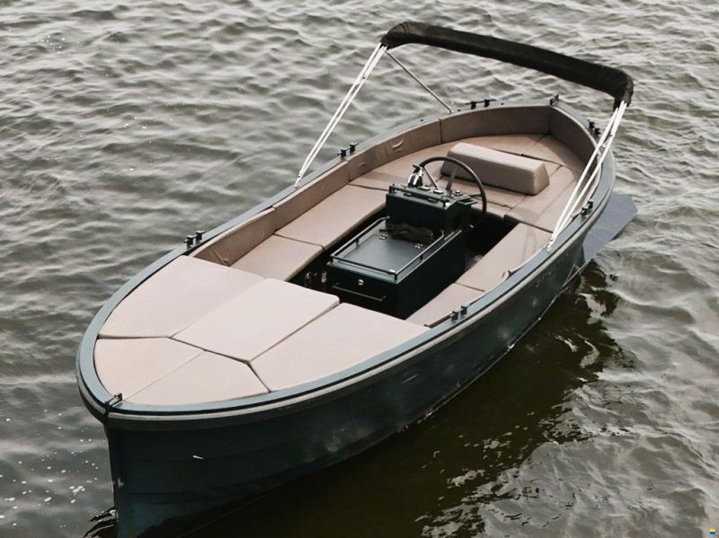 Damsko 750 Cabin