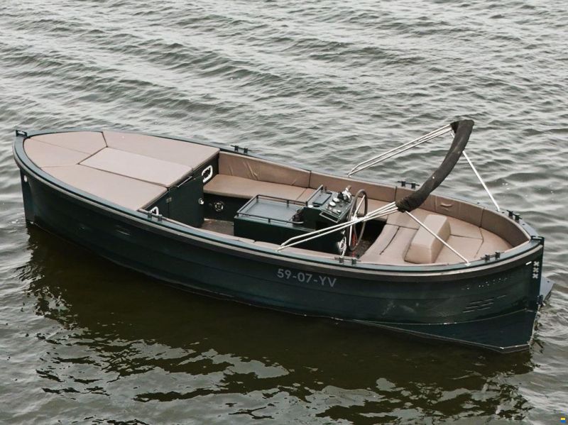 Damsko 750 Cabin