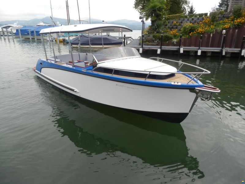 Alfastreet 23 Cabin