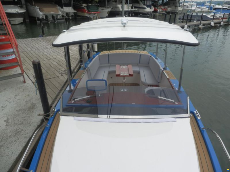 Alfastreet 23 Cabin