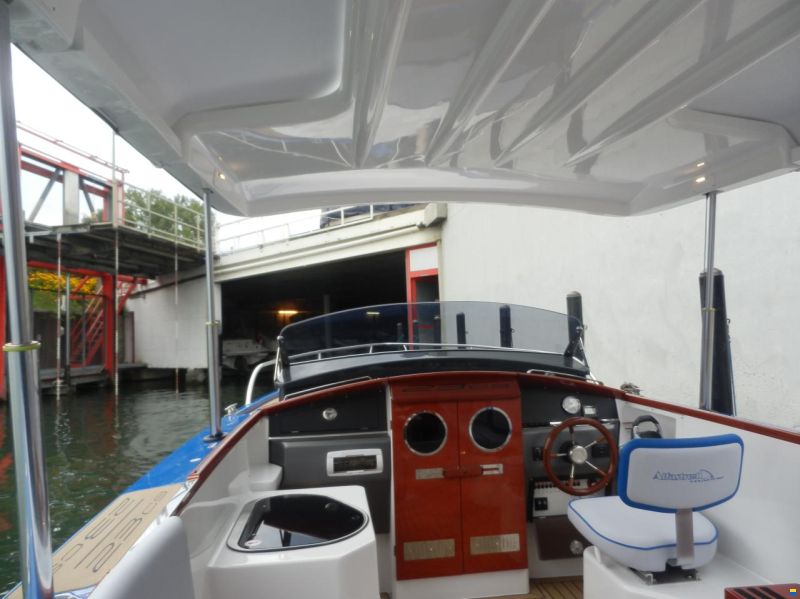 Alfastreet 23 Cabin