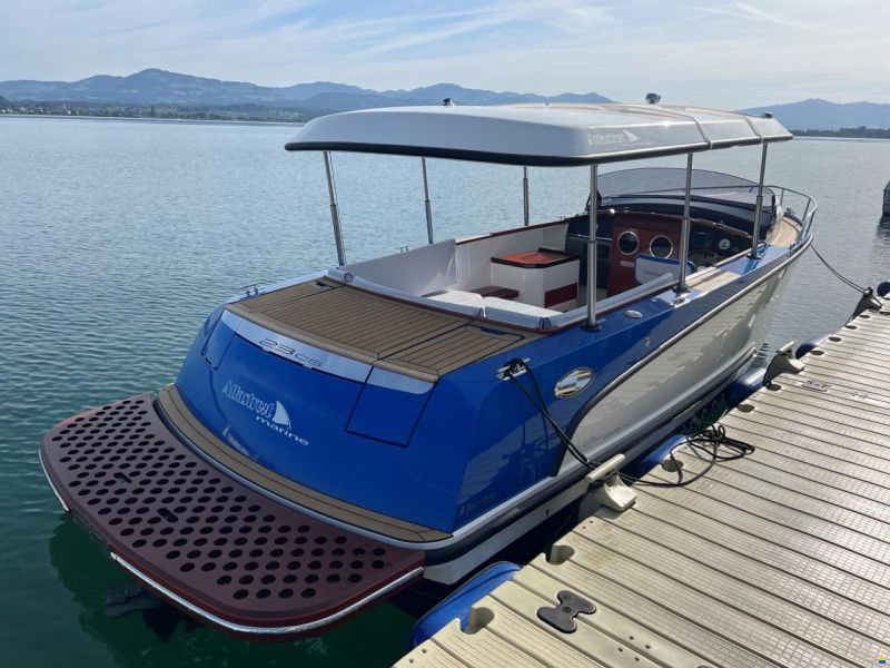 Alfastreet 23 Cabin