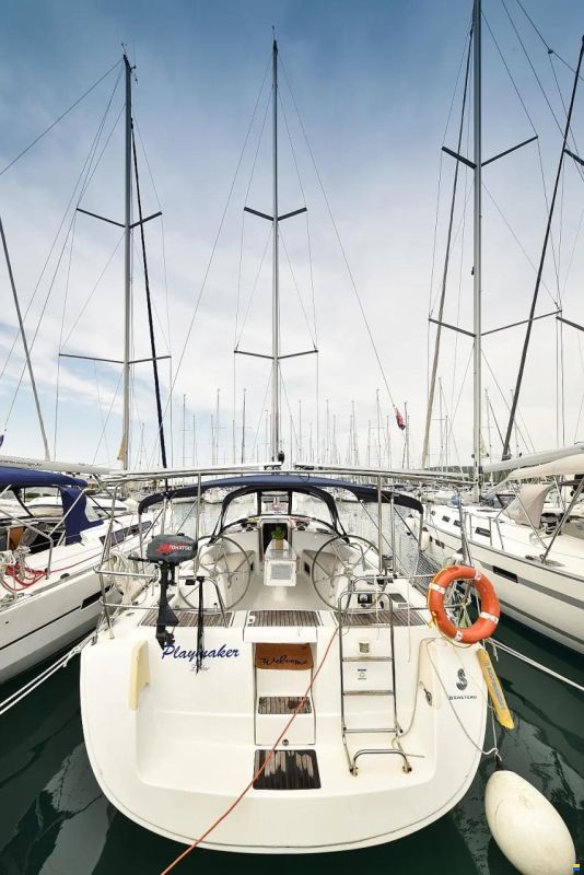 Beneteau Oceanis 43