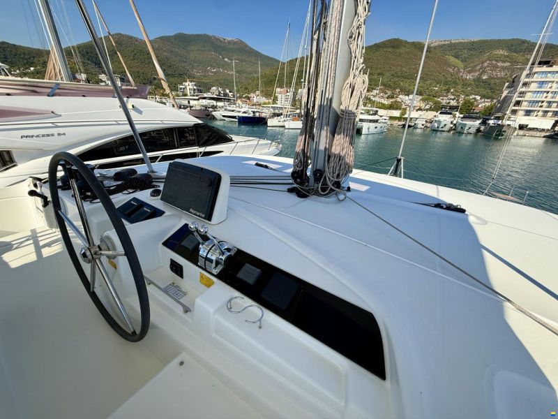 Lagoon 46