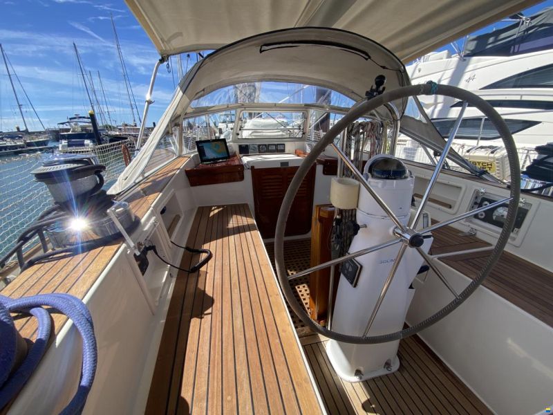 Hallberg-Rassy 42F MK II