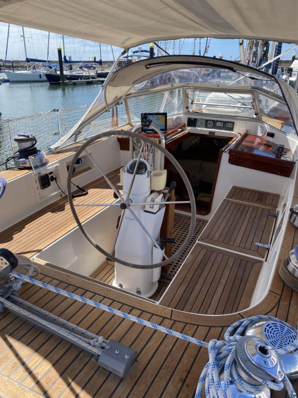 Hallberg-Rassy 42F MK II