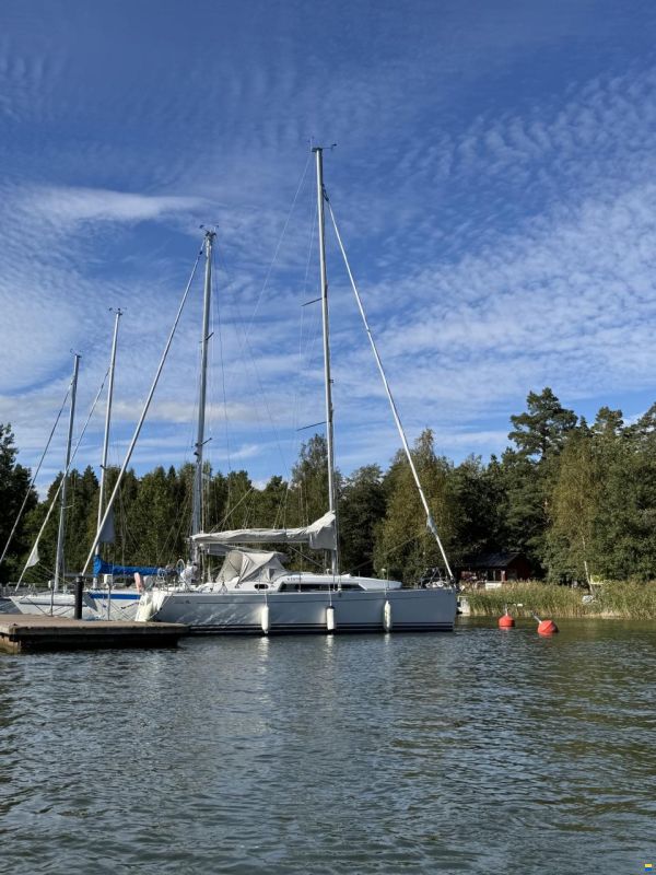 Hanse 320