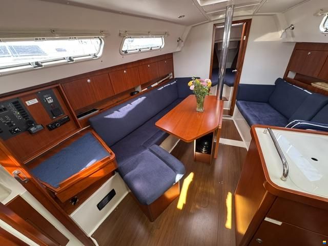Hanse 320