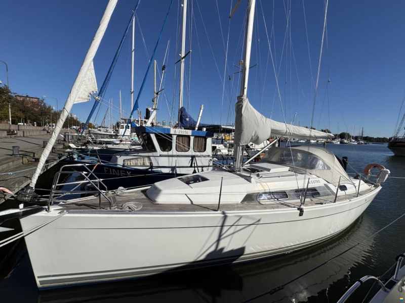 Hanse 320