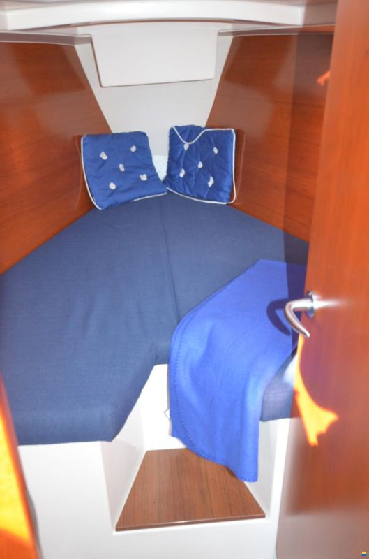 Hanse 320