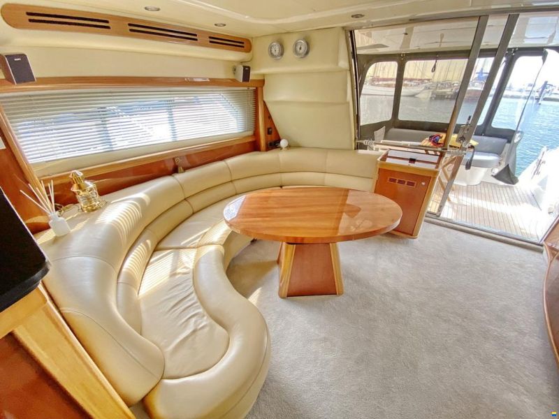 Sealine T 52