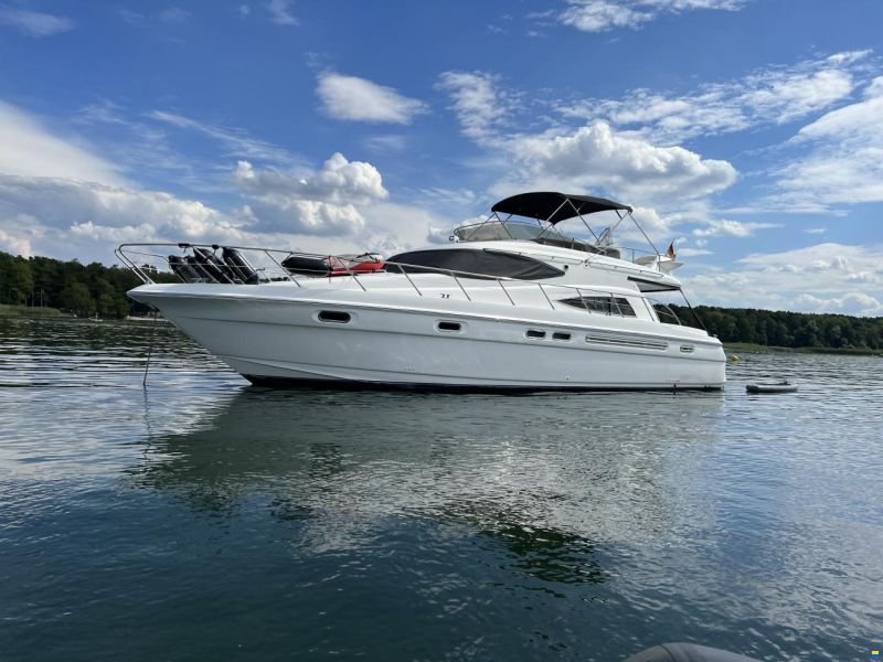 Sealine T 52