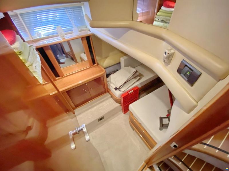 Sealine T 52