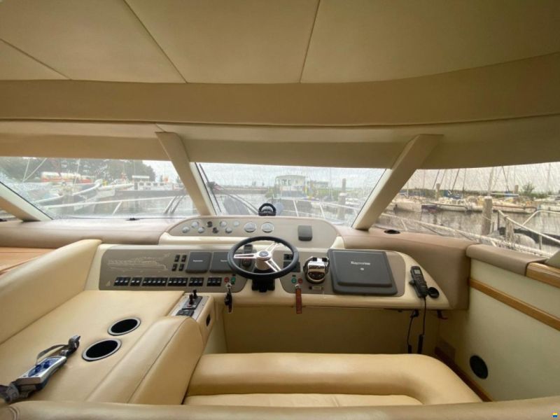 Sealine T 52