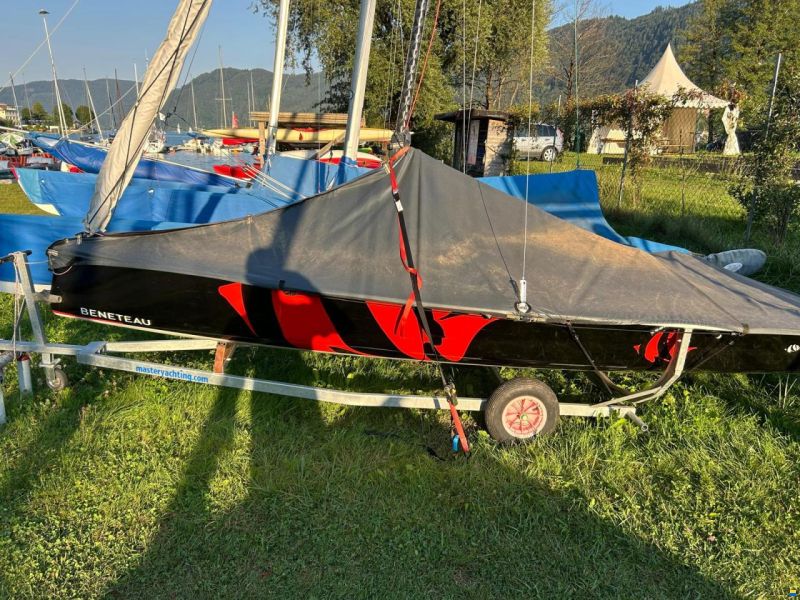 Beneteau First 14 SE