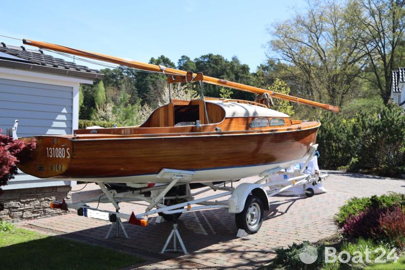 Yachtwerft Berlin 15 m2 Jollenkreuzer