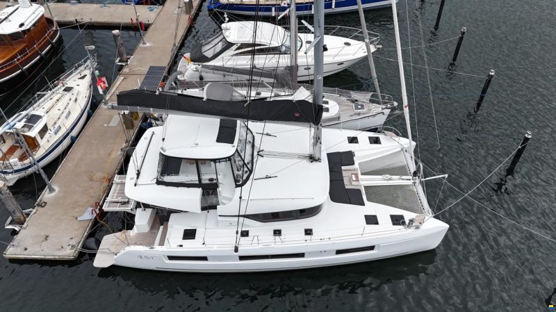 Lagoon 51