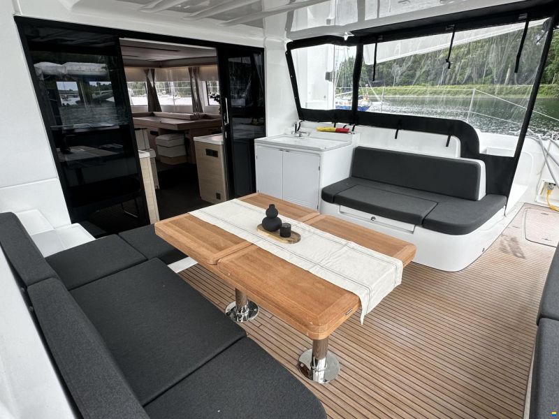 Lagoon 51