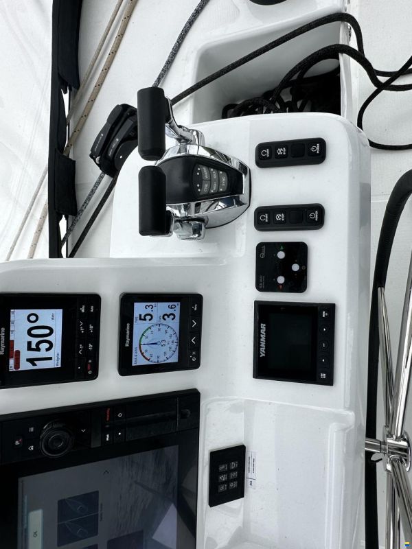 Lagoon 51