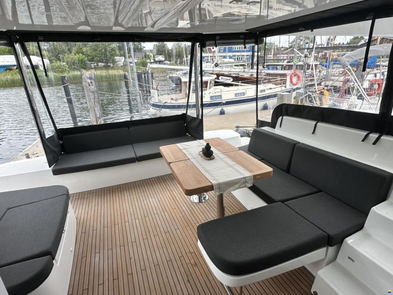 Lagoon 51