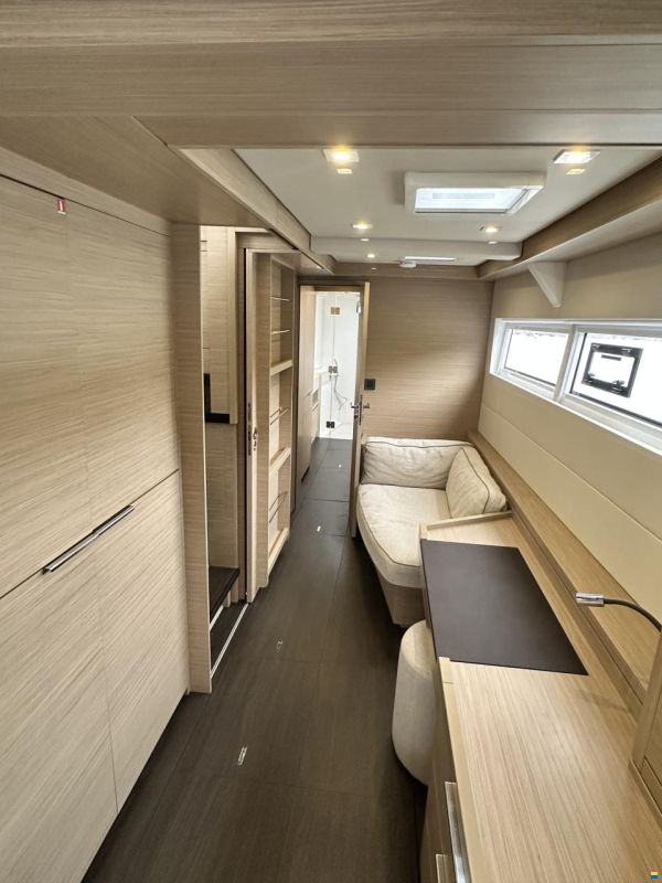 Lagoon 51