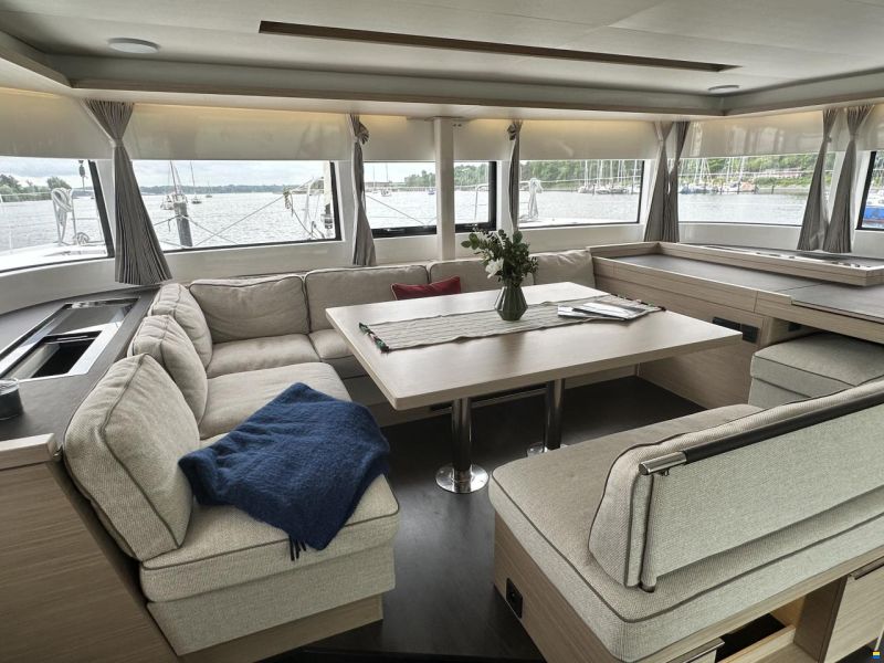 Lagoon 51