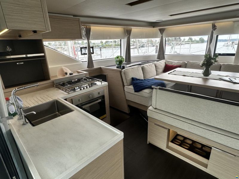 Lagoon 51