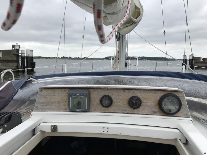 Dufour 35