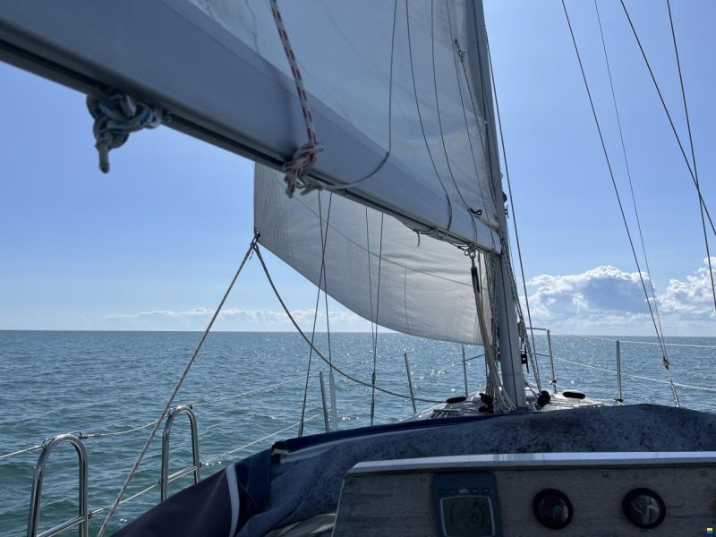 Dufour 35