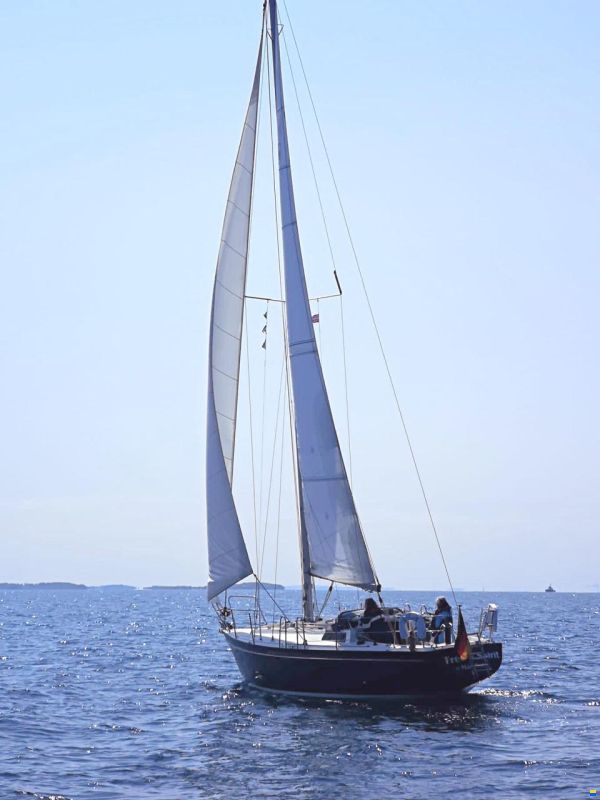Dufour 35