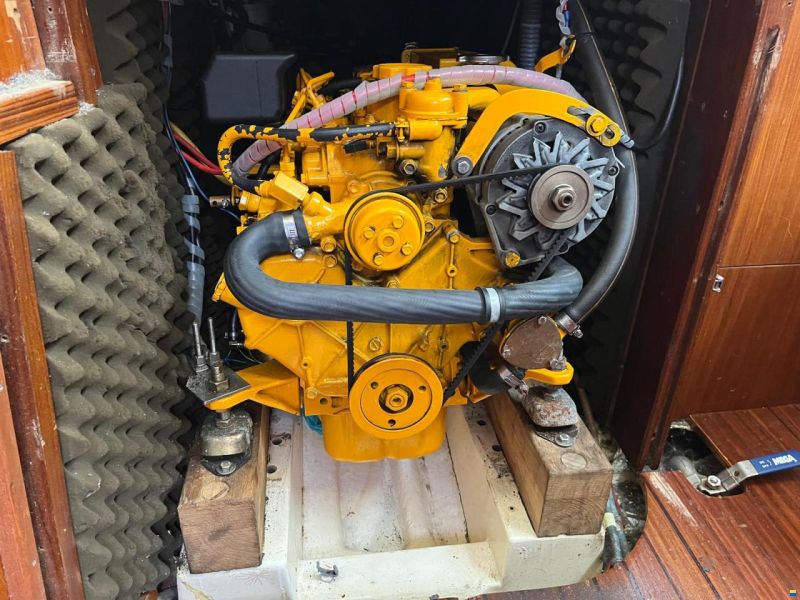 Dufour 35