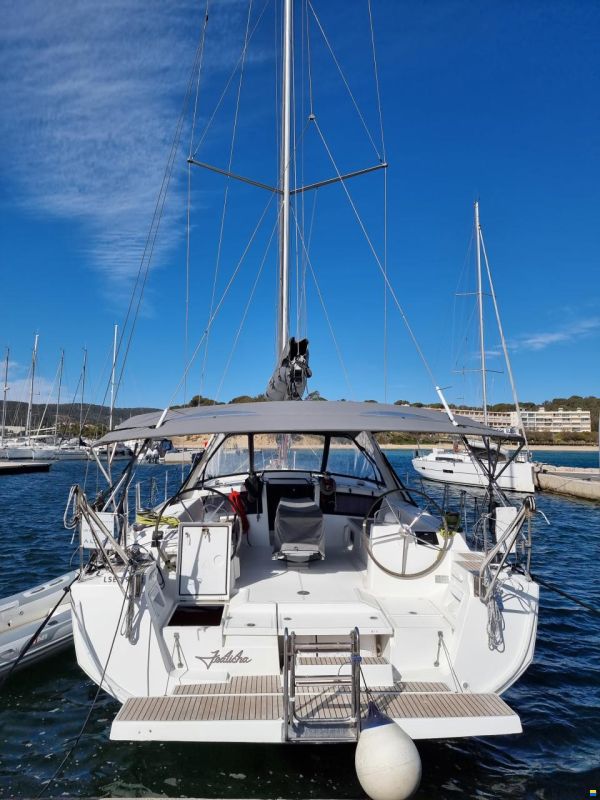 Beneteau Oceanis 48