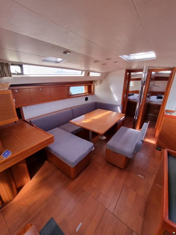 Beneteau Oceanis 48