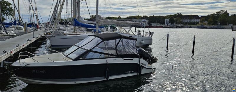 Quicksilver Activ 675 Bowrider