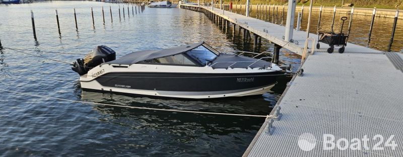Quicksilver Activ 675 Bowrider