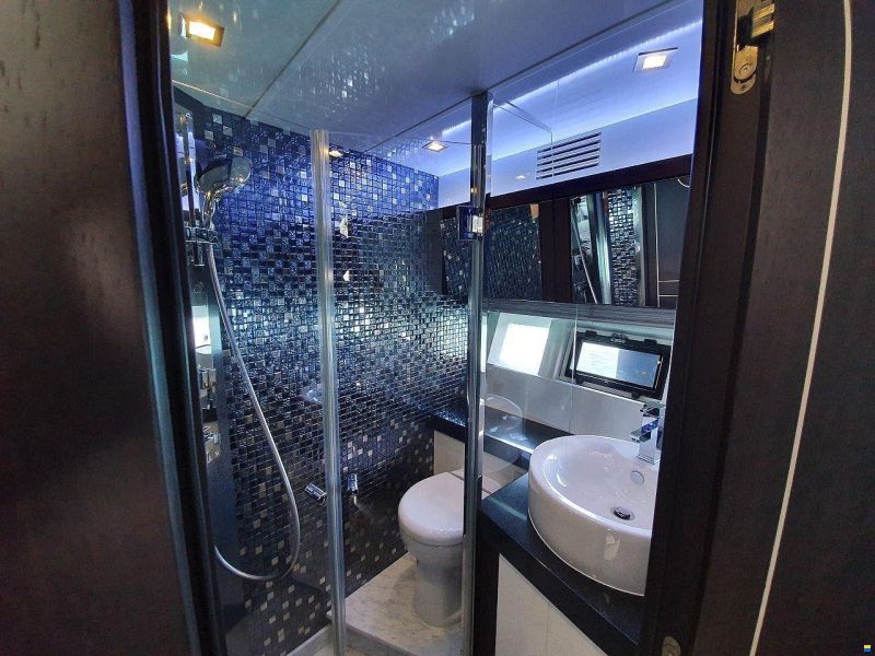 Galeon 700 Raptor SkyDeck 22m