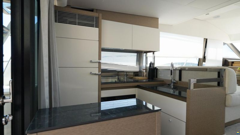Jeanneau Prestige 520 Fly