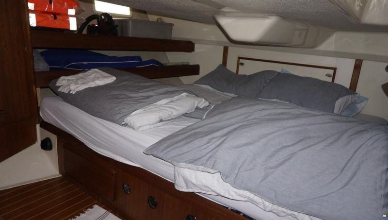 Hunter Marine 40.5
