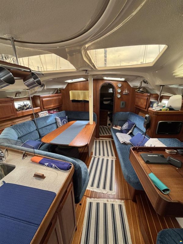Hunter Marine 40.5
