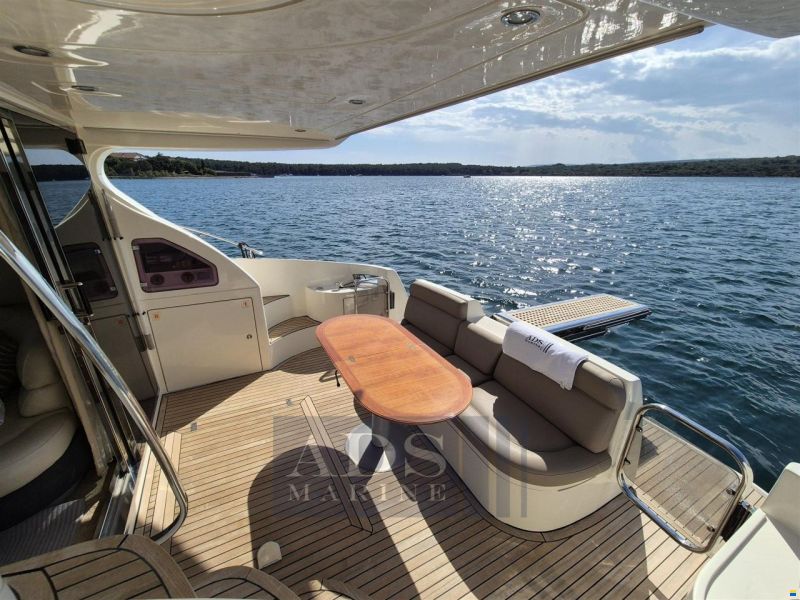 Azimut 46 Fly