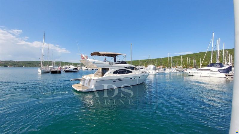 Azimut 46 Fly