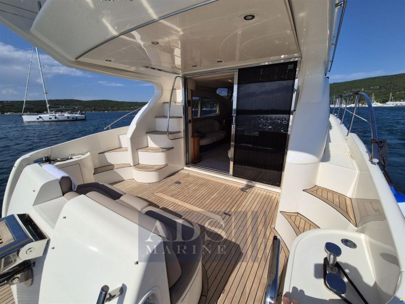 Azimut 46 Fly