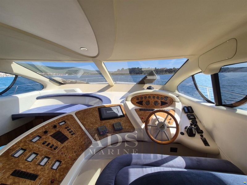 Azimut 46 Fly