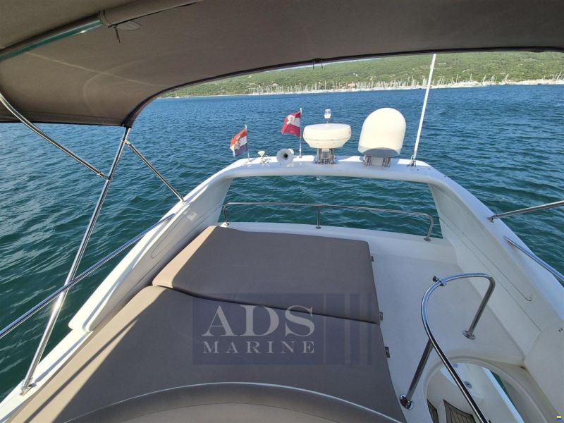 Azimut 46 Fly