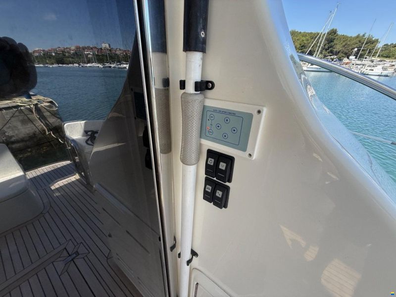 Azimut 42