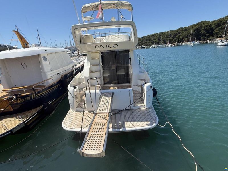 Azimut 42
